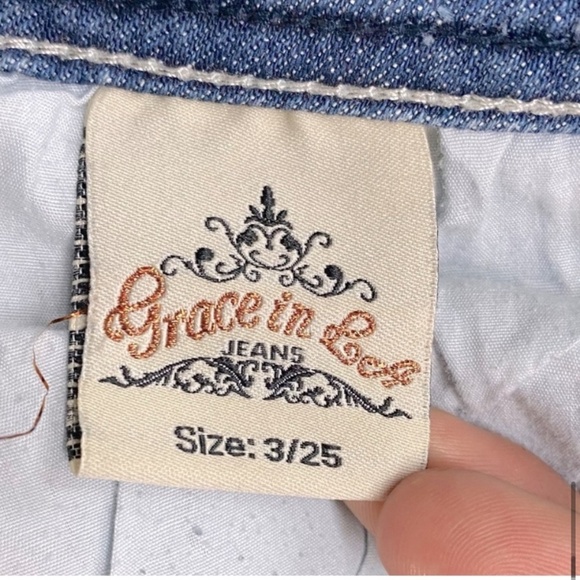 Grace In L.A. Distressed Low Rise Straight Leg Embroidered Flap Pocket Jeans 25 - Picture 4 of 16